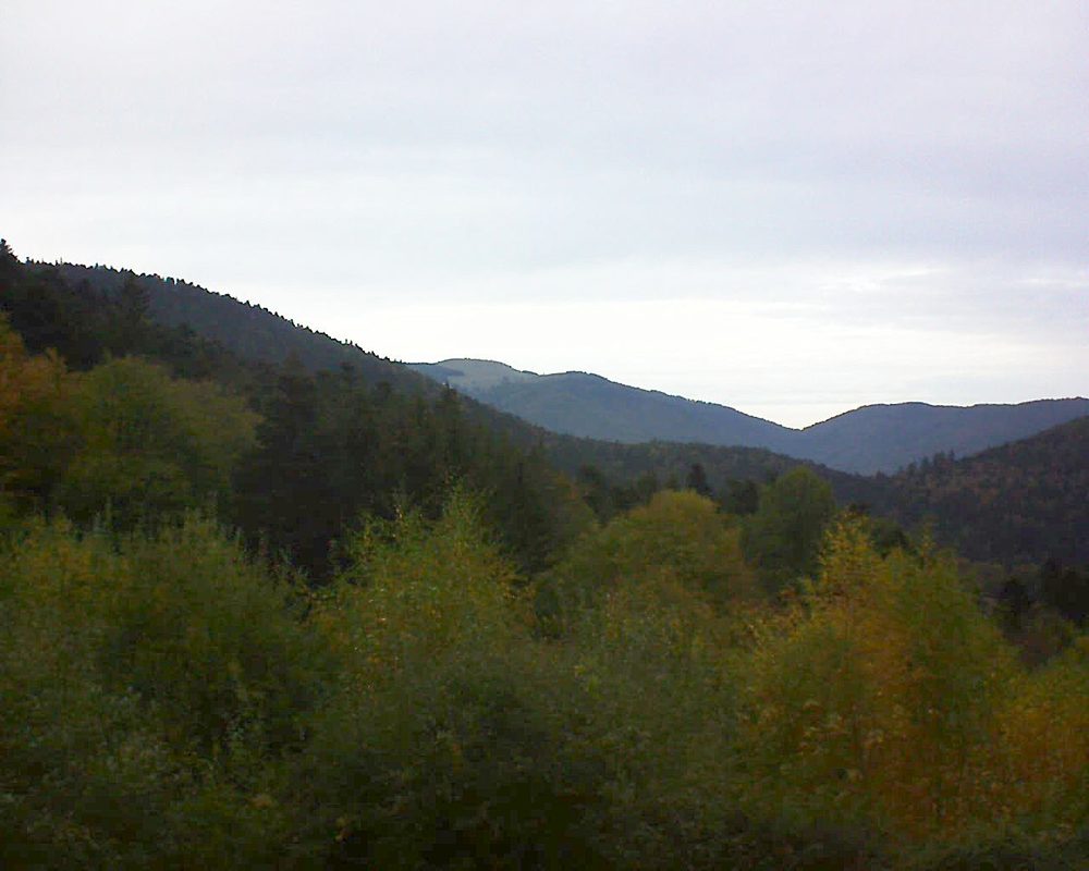 Le petit ballon vu depuis le Domaine Langmatt à Murbach le 26.10.2018 à 17:45 Le petit ballon (Alsace, Vosges) le 26.10.2018 à 17:45