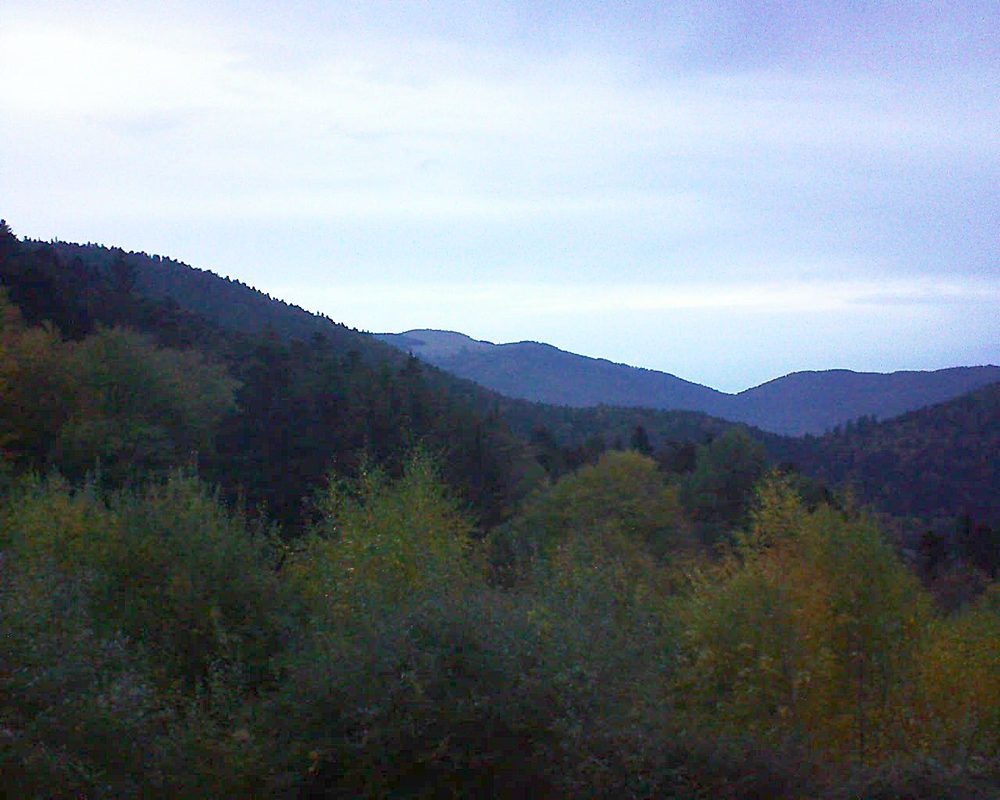 Le petit ballon vu depuis le Domaine Langmatt à Murbach le 26.10.2018 à 18:30 Le petit ballon (Alsace, Vosges) le 26.10.2018 à 18:30