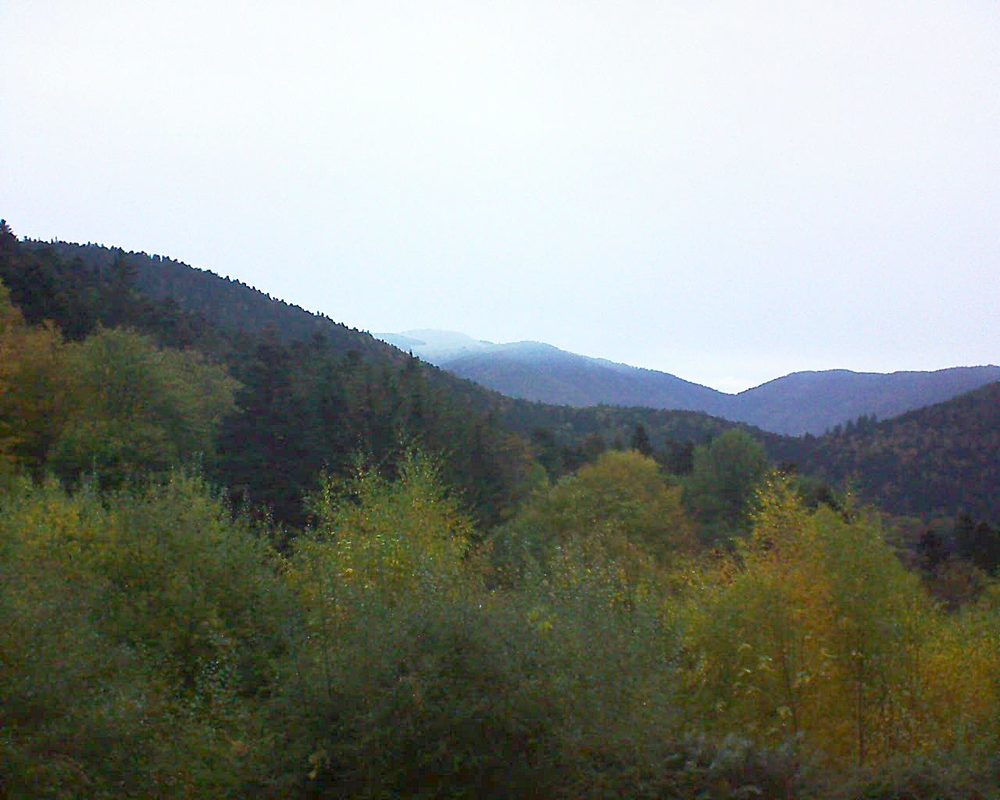 Le petit ballon vu depuis le Domaine Langmatt à Murbach le 27.10.2018 à 08:30 Le petit ballon (Alsace, Vosges) le 27.10.2018 à 08:30
