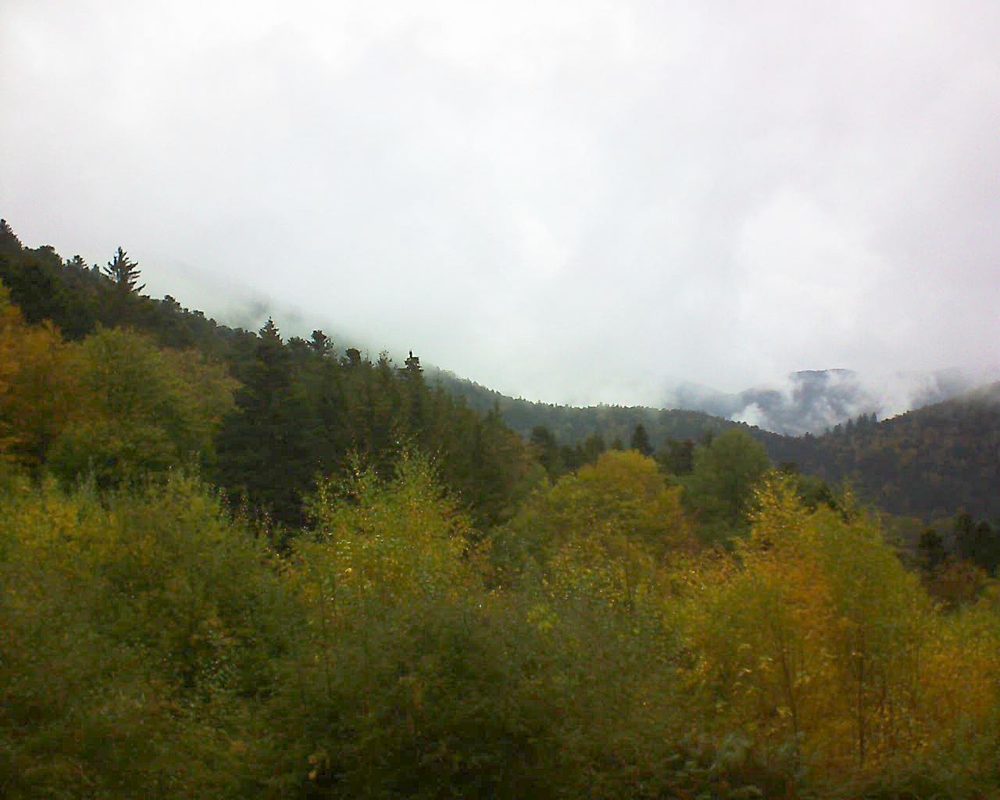 Le petit ballon vu depuis le Domaine Langmatt à Murbach le 27.10.2018 à 11:15 Le petit ballon (Alsace, Vosges) le 27.10.2018 à 11:15