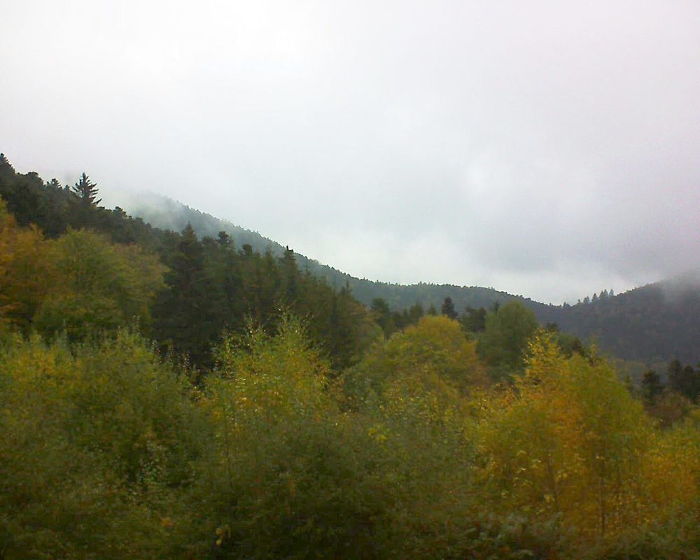 Le petit ballon vu depuis le Domaine Langmatt à Murbach le 27.10.2018 à 13:30 Le petit ballon (Alsace, Vosges) le 27.10.2018 à 13:30
