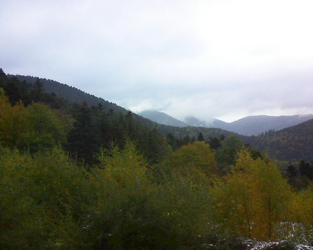 Le petit ballon vu depuis le Domaine Langmatt à Murbach le 30.10.2018 à 15:45 Le petit ballon (Alsace, Vosges) le 30.10.2018 à 15:45