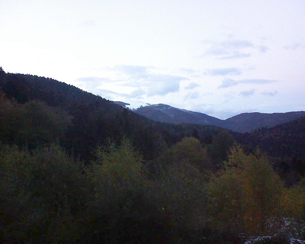 Le petit ballon vu depuis le Domaine Langmatt à Murbach le 30.10.2018 à 17:30 Le petit ballon (Alsace, Vosges) le 30.10.2018 à 17:30