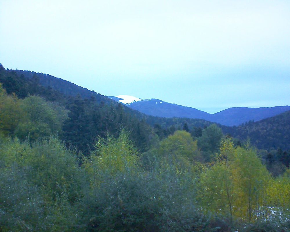 Le petit ballon vu depuis le Domaine Langmatt à Murbach le 31.10.2018 à 07:45 Le petit ballon (Alsace, Vosges) le 31.10.2018 à 07:45