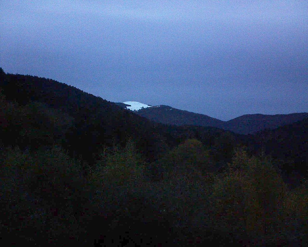 Le petit ballon vu depuis le Domaine Langmatt à Murbach le 31.10.2018 à 17:30 Le petit ballon (Alsace, Vosges) le 31.10.2018 à 17:30