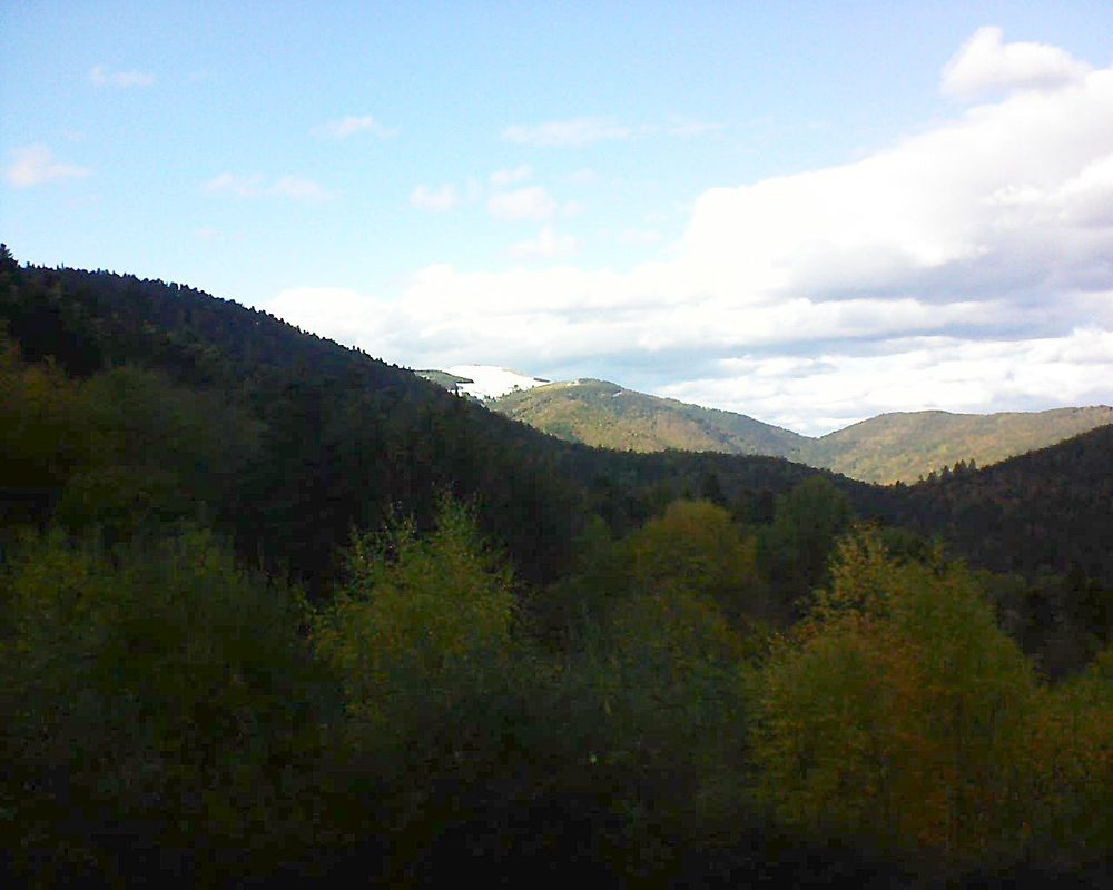 Le petit ballon vu depuis le Domaine Langmatt à Murbach le 01.11.2018 à 14:45 Le petit ballon (Alsace, Vosges) le 01.11.2018 à 14:45