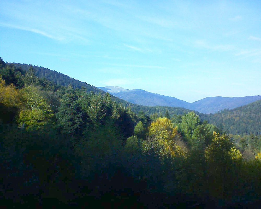 Le petit ballon vu depuis le Domaine Langmatt à Murbach le 03.11.2018 à 14:30 Le petit ballon (Alsace, Vosges) le 03.11.2018 à 14:30