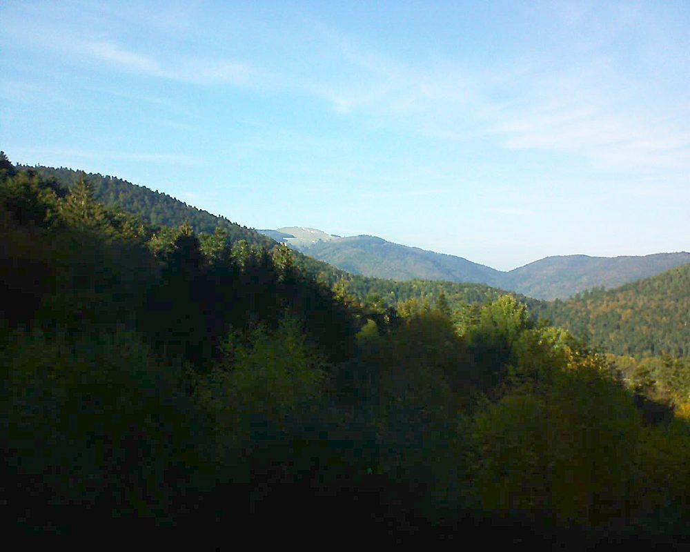 Le petit ballon vu depuis le Domaine Langmatt à Murbach le 03.11.2018 à 14:45 Le petit ballon (Alsace, Vosges) le 03.11.2018 à 14:45