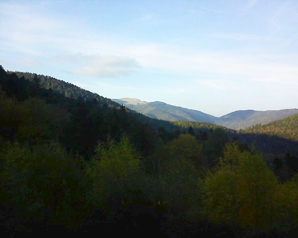 Le petit ballon vu depuis le Domaine Langmatt à Murbach le 03.11.2018 à 15:30 Le petit ballon (Alsace, Vosges) le 03.11.2018 à 15:30