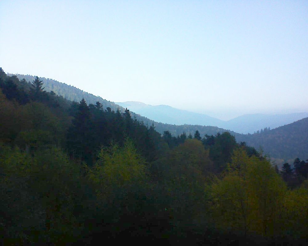 Le petit ballon vu depuis le Domaine Langmatt à Murbach le 04.11.2018 à 09:15 Le petit ballon (Alsace, Vosges) le 04.11.2018 à 09:15