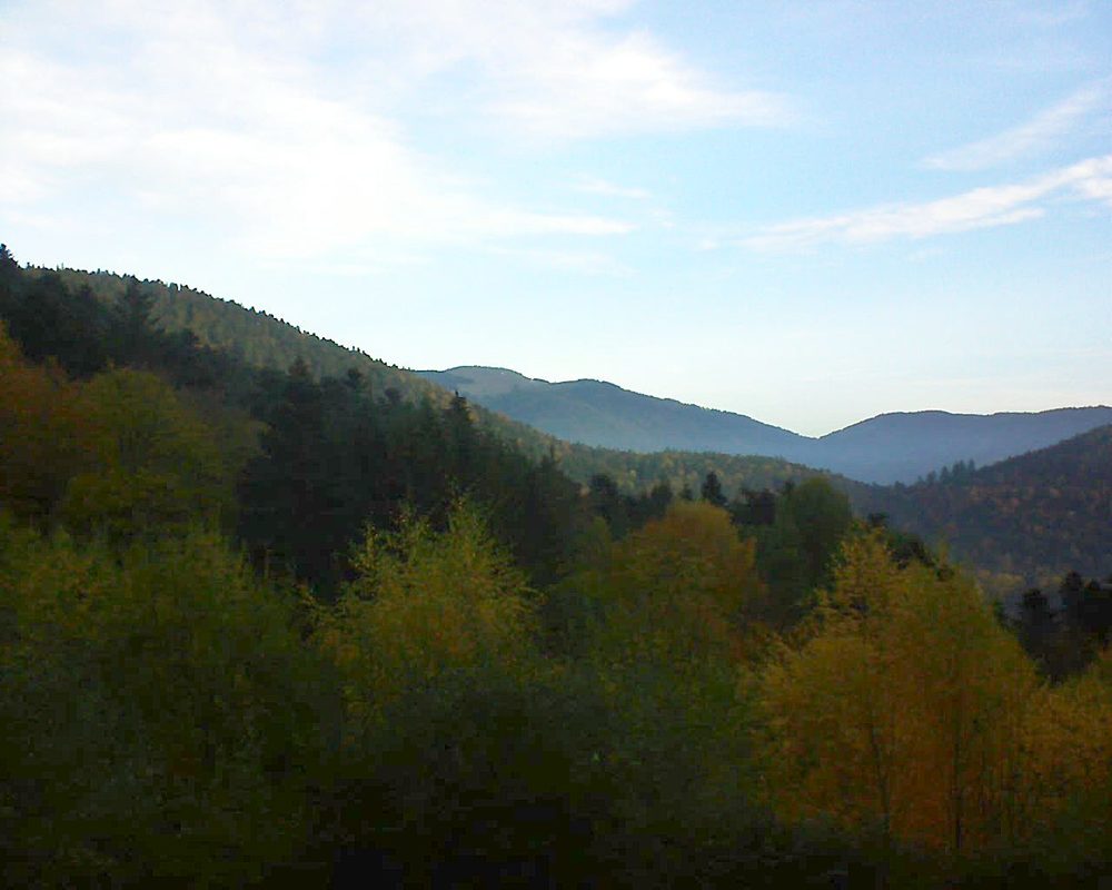 Le petit ballon vu depuis le Domaine Langmatt à Murbach le 05.11.2018 à 08:00 Le petit ballon (Alsace, Vosges) le 05.11.2018 à 08:00