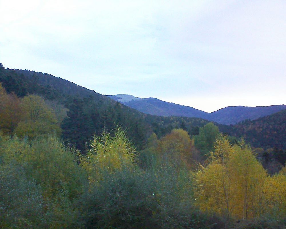 Le petit ballon vu depuis le Domaine Langmatt à Murbach le 06.11.2018 à 07:30 Le petit ballon (Alsace, Vosges) le 06.11.2018 à 07:30