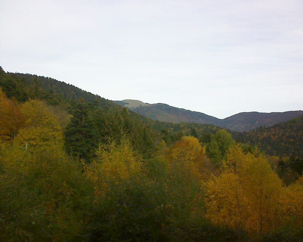 Le petit ballon vu depuis le Domaine Langmatt à Murbach le 06.11.2018 à 10:30 Le petit ballon (Alsace, Vosges) le 06.11.2018 à 10:30