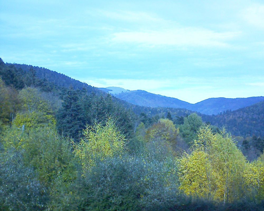 Le petit ballon vu depuis le Domaine Langmatt à Murbach le 06.11.2018 à 12:30 Le petit ballon (Alsace, Vosges) le 06.11.2018 à 12:30