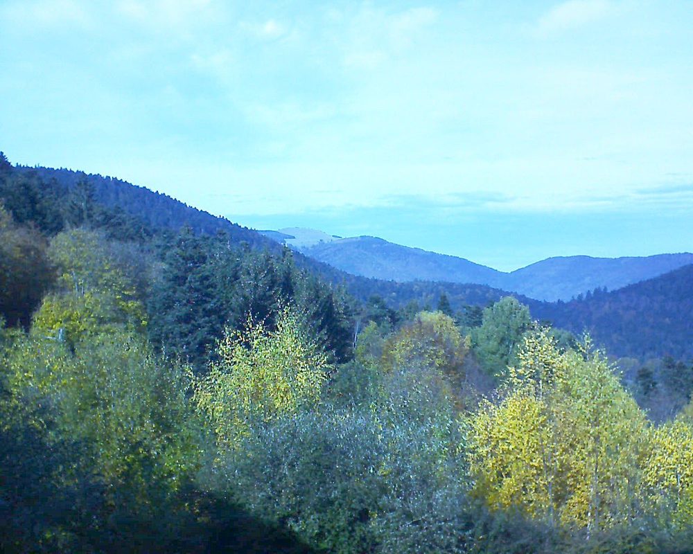 Le petit ballon vu depuis le Domaine Langmatt à Murbach le 06.11.2018 à 13:30 Le petit ballon (Alsace, Vosges) le 06.11.2018 à 13:30