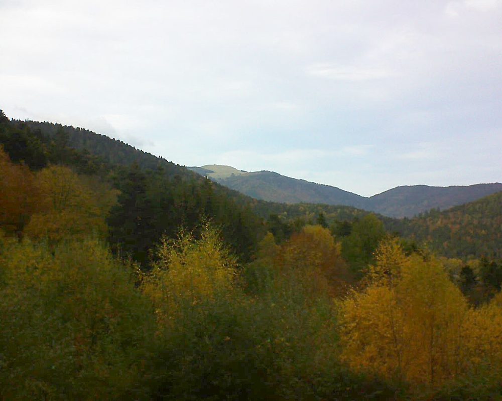 Le petit ballon vu depuis le Domaine Langmatt à Murbach le 06.11.2018 à 14:45 Le petit ballon (Alsace, Vosges) le 06.11.2018 à 14:45