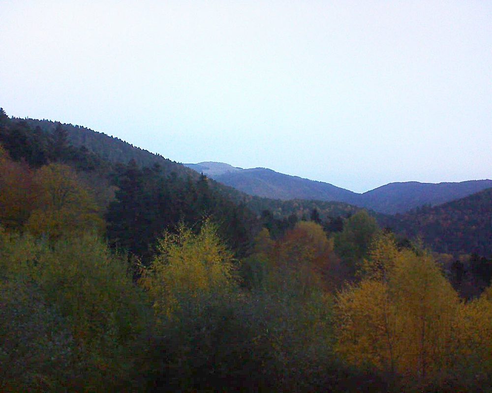 Le petit ballon vu depuis le Domaine Langmatt à Murbach le 07.11.2018 à 07:15 Le petit ballon (Alsace, Vosges) le 07.11.2018 à 07:15