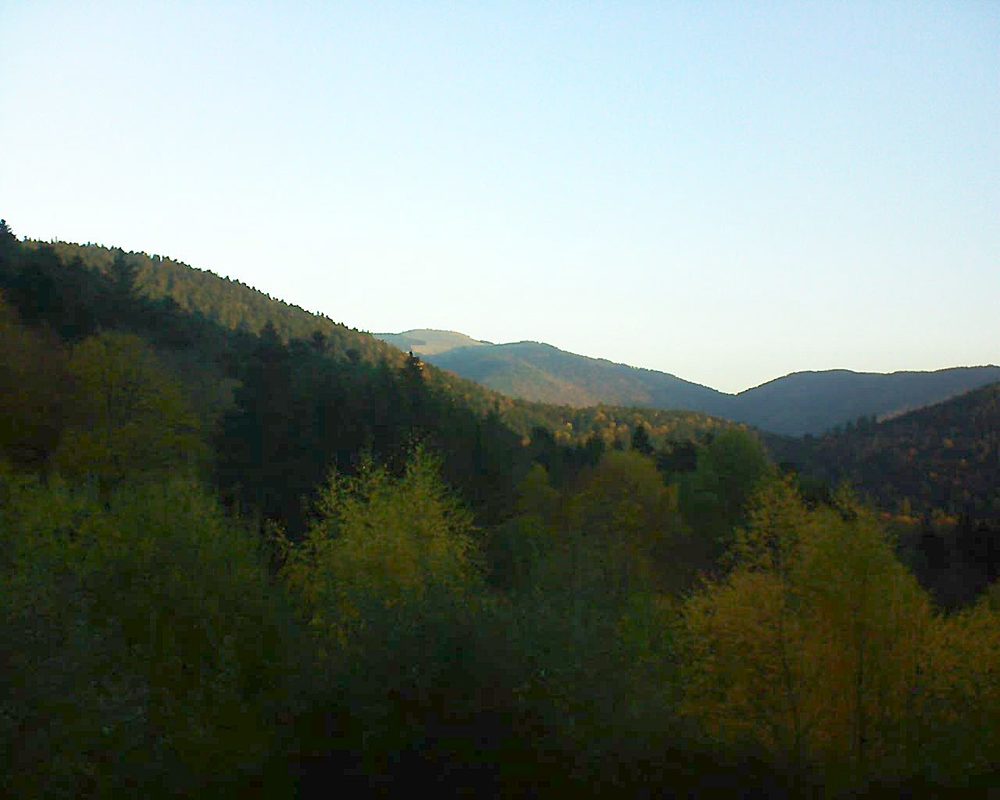 Le petit ballon vu depuis le Domaine Langmatt à Murbach le 07.11.2018 à 07:45 Le petit ballon (Alsace, Vosges) le 07.11.2018 à 07:45