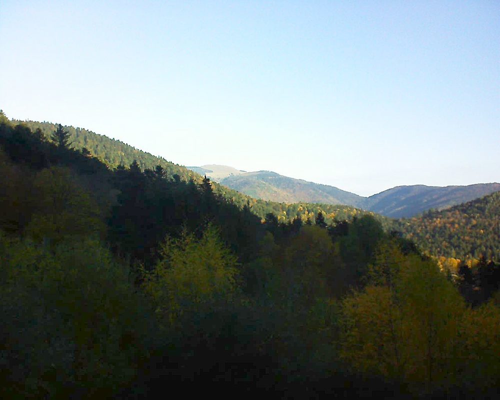 Le petit ballon vu depuis le Domaine Langmatt à Murbach le 07.11.2018 à 09:00 Le petit ballon (Alsace, Vosges) le 07.11.2018 à 09:00