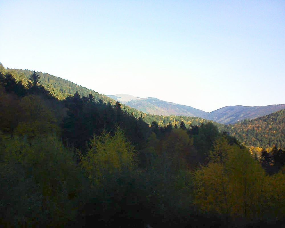 Le petit ballon vu depuis le Domaine Langmatt à Murbach le 07.11.2018 à 09:30 Le petit ballon (Alsace, Vosges) le 07.11.2018 à 09:30