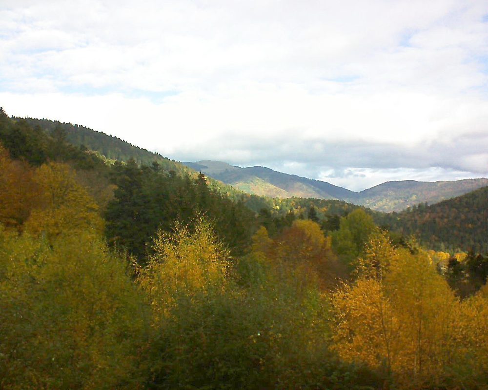 Le petit ballon vu depuis le Domaine Langmatt à Murbach le 08.11.2018 à 10:15 Le petit ballon (Alsace, Vosges) le 08.11.2018 à 10:15