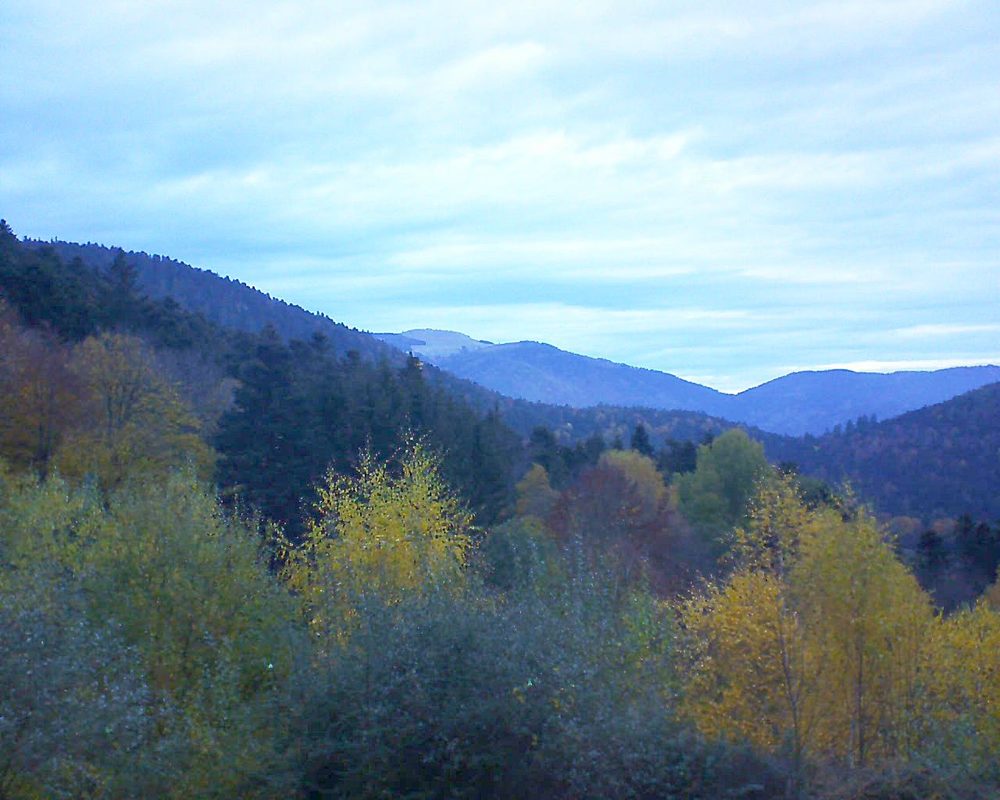 Le petit ballon vu depuis le Domaine Langmatt à Murbach le 09.11.2018 à 08:15 Le petit ballon (Alsace, Vosges) le 09.11.2018 à 08:15