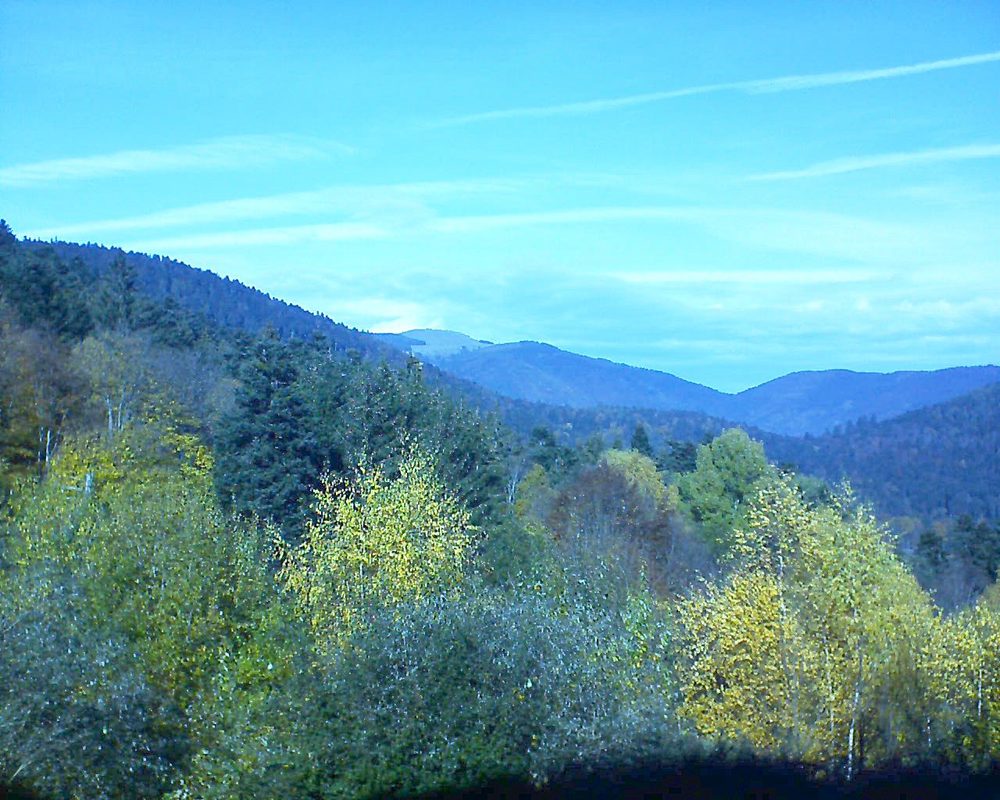 Le petit ballon vu depuis le Domaine Langmatt à Murbach le 09.11.2018 à 12:30 Le petit ballon (Alsace, Vosges) le 09.11.2018 à 12:30