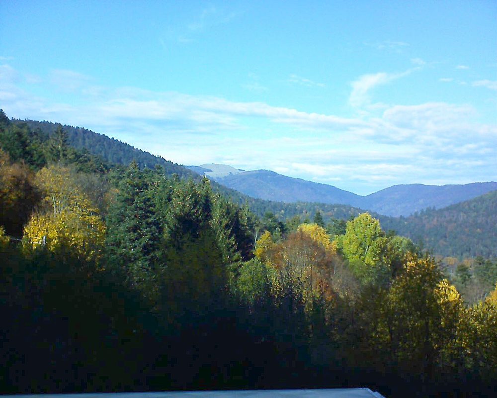 Le petit ballon vu depuis le Domaine Langmatt à Murbach le 09.11.2018 à 13:45 Le petit ballon (Alsace, Vosges) le 09.11.2018 à 13:45