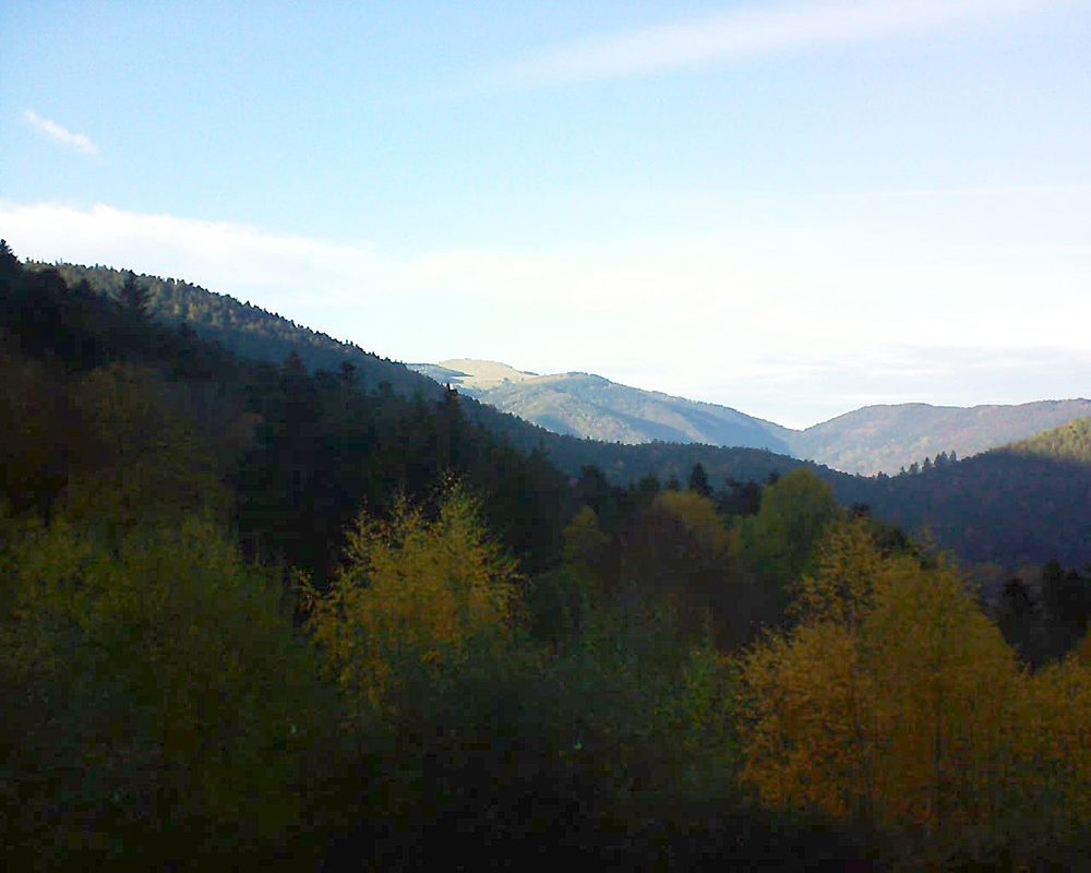Le petit ballon vu depuis le Domaine Langmatt à Murbach le 09.11.2018 à 15:30 Le petit ballon (Alsace, Vosges) le 09.11.2018 à 15:30