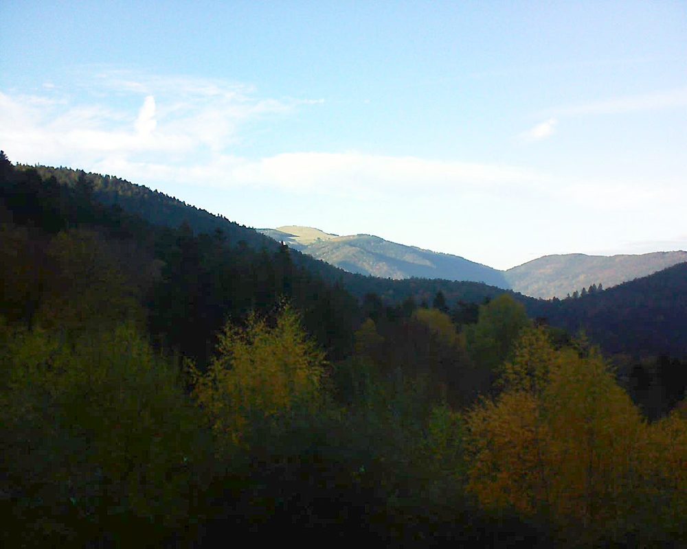 Le petit ballon vu depuis le Domaine Langmatt à Murbach le 09.11.2018 à 15:45 Le petit ballon (Alsace, Vosges) le 09.11.2018 à 15:45