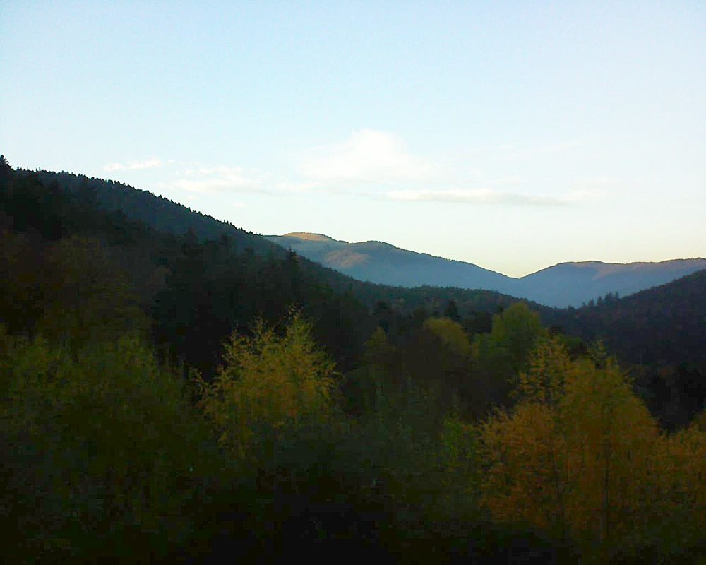 Le petit ballon vu depuis le Domaine Langmatt à Murbach le 09.11.2018 à 16:45 Le petit ballon (Alsace, Vosges) le 09.11.2018 à 16:45
