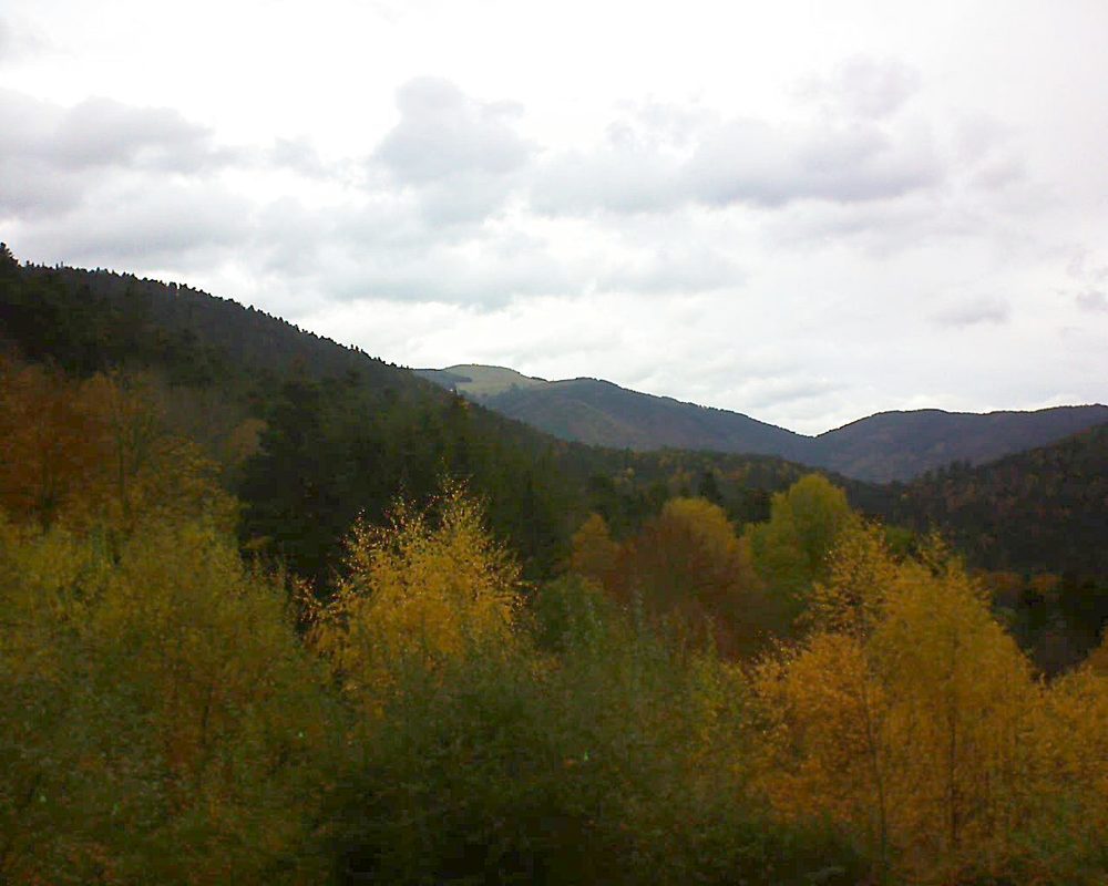 Le petit ballon vu depuis le Domaine Langmatt à Murbach le 10.11.2018 à 13:00 Le petit ballon (Alsace, Vosges) le 10.11.2018 à 13:00