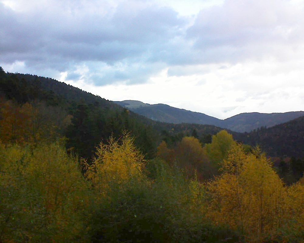 Le petit ballon vu depuis le Domaine Langmatt à Murbach le 11.11.2018 à 14:45 Le petit ballon (Alsace, Vosges) le 11.11.2018 à 14:45