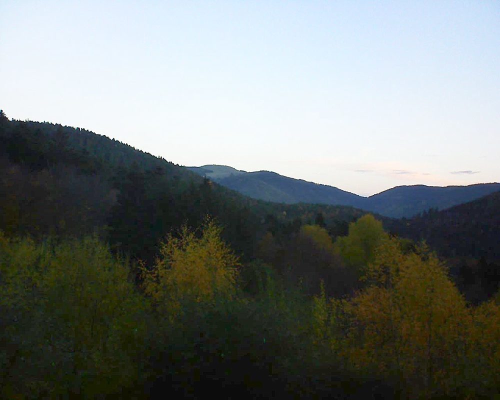 Le petit ballon vu depuis le Domaine Langmatt à Murbach le 12.11.2018 à 07:30 Le petit ballon (Alsace, Vosges) le 12.11.2018 à 07:30
