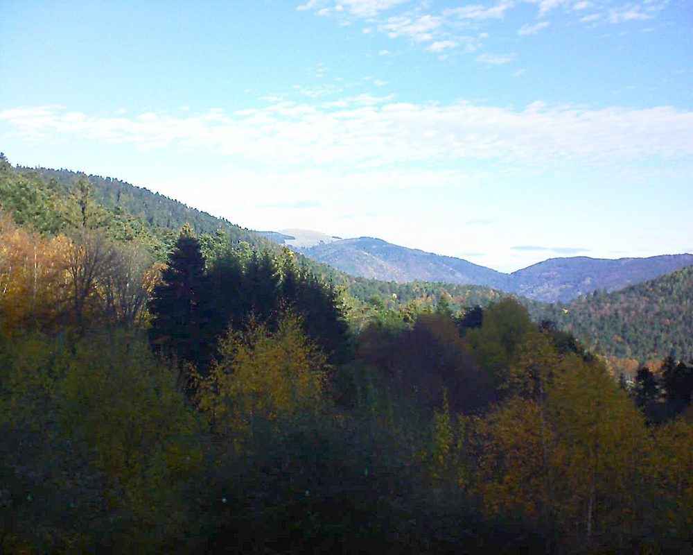 Le petit ballon vu depuis le Domaine Langmatt à Murbach le 12.11.2018 à 10:15 Le petit ballon (Alsace, Vosges) le 12.11.2018 à 10:15