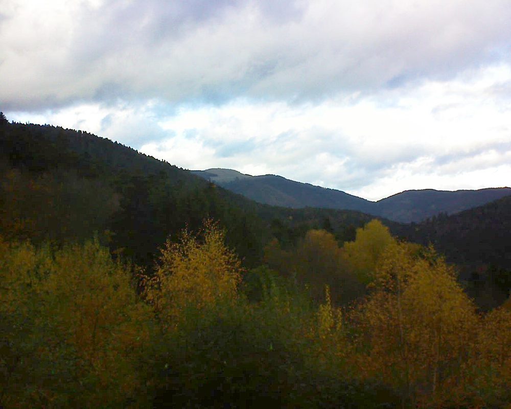 Le petit ballon vu depuis le Domaine Langmatt à Murbach le 13.11.2018 à 15:45 Le petit ballon (Alsace, Vosges) le 13.11.2018 à 15:45