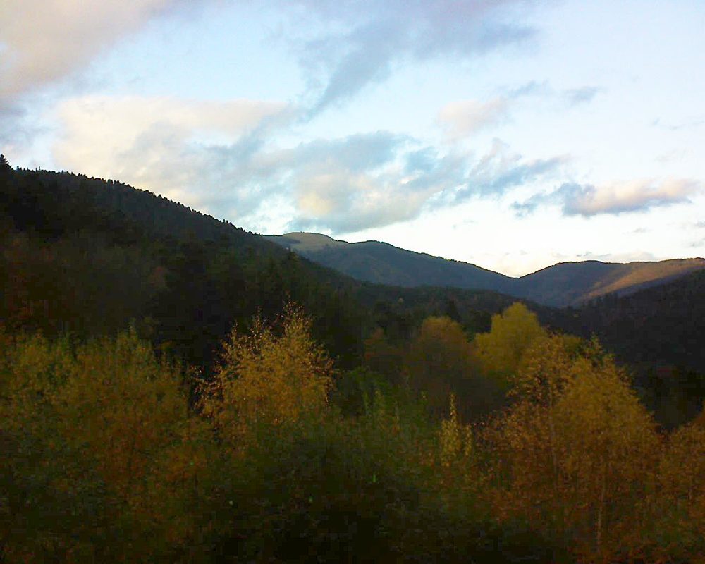 Le petit ballon vu depuis le Domaine Langmatt à Murbach le 13.11.2018 à 16:30 Le petit ballon (Alsace, Vosges) le 13.11.2018 à 16:30