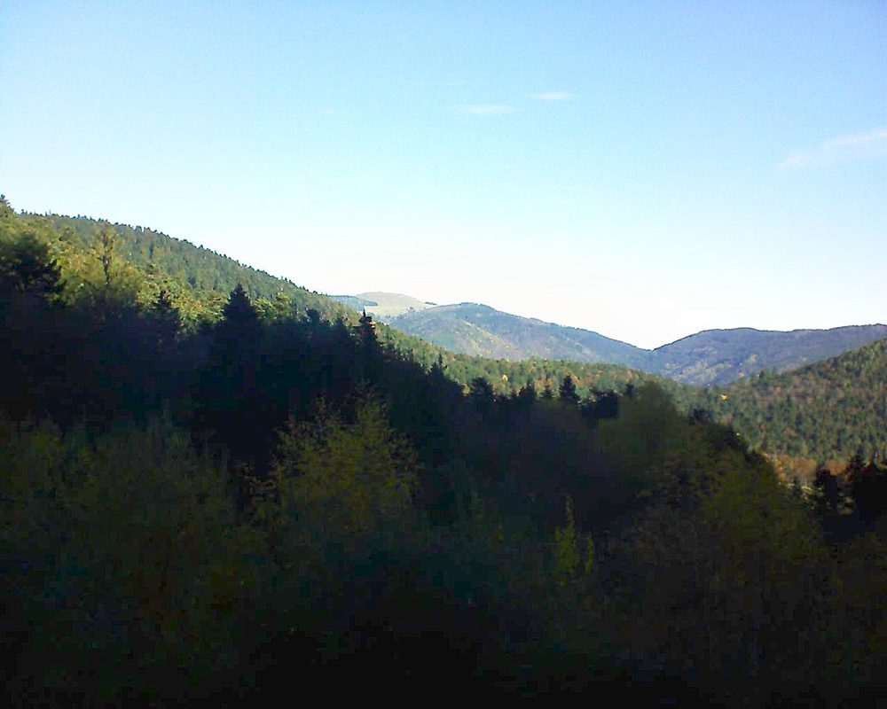 Le petit ballon vu depuis le Domaine Langmatt à Murbach le 14.11.2018 à 10:00 Le petit ballon (Alsace, Vosges) le 14.11.2018 à 10:00