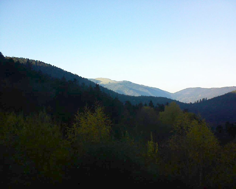 Le petit ballon vu depuis le Domaine Langmatt à Murbach le 14.11.2018 à 15:30 Le petit ballon (Alsace, Vosges) le 14.11.2018 à 15:30