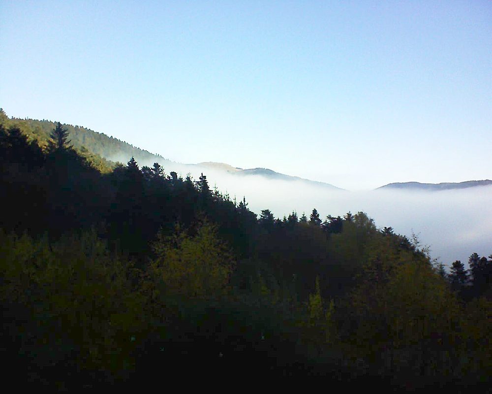 Le petit ballon vu depuis le Domaine Langmatt à Murbach le 15.11.2018 à 09:45 Le petit ballon (Alsace, Vosges) le 15.11.2018 à 09:45