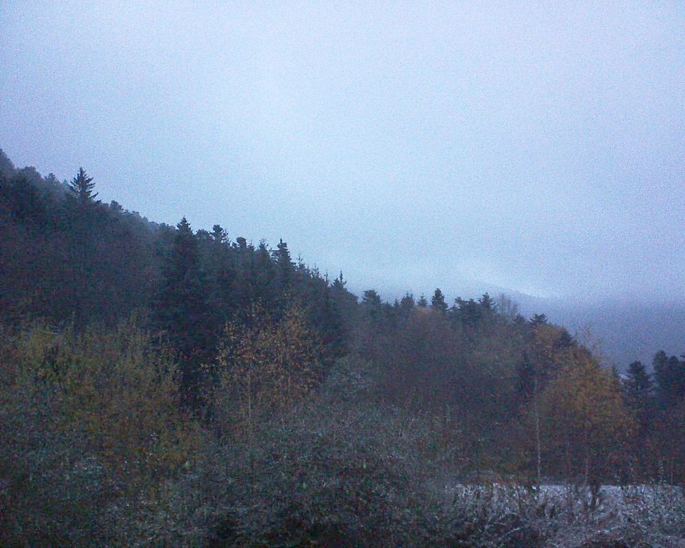 Le petit ballon vu depuis le Domaine Langmatt à Murbach le 19.11.2018 à 16:45 Le petit ballon (Alsace, Vosges) le 19.11.2018 à 16:45