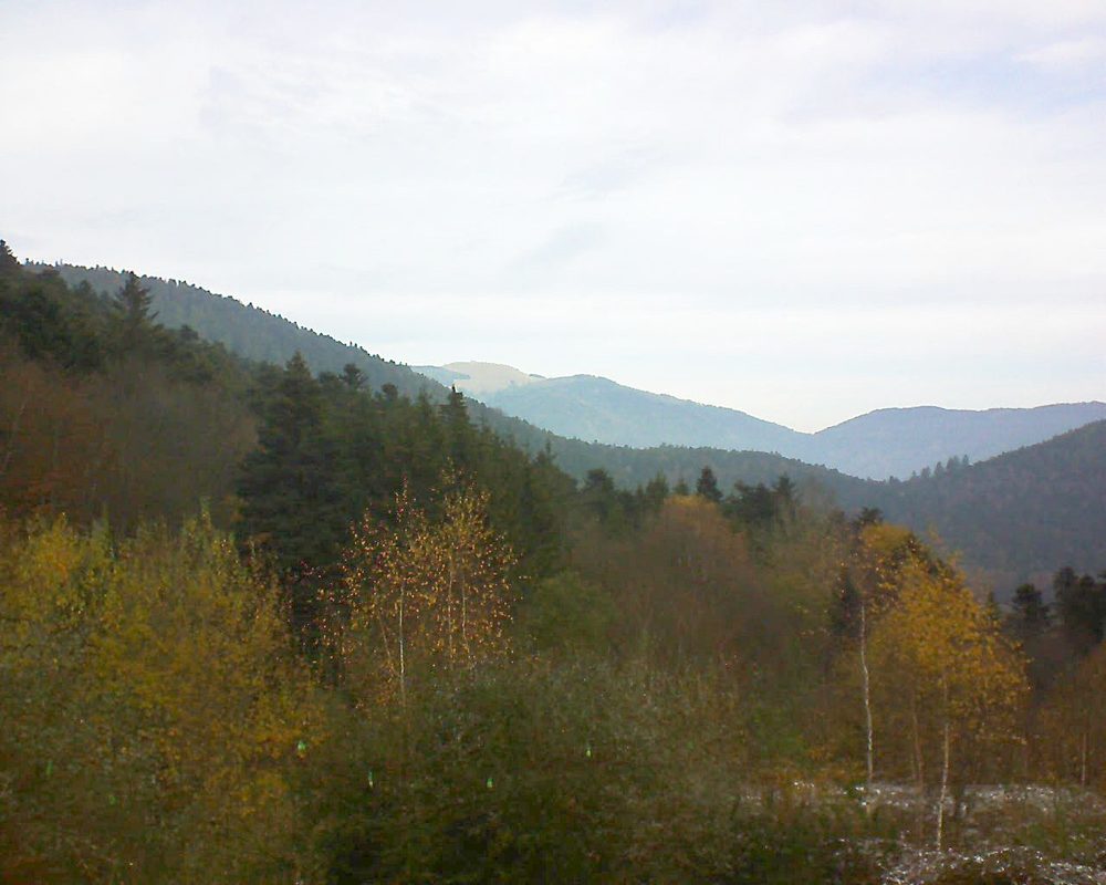 Le petit ballon vu depuis le Domaine Langmatt à Murbach le 21.11.2018 à 10:00 Le petit ballon (Alsace, Vosges) le 21.11.2018 à 10:00