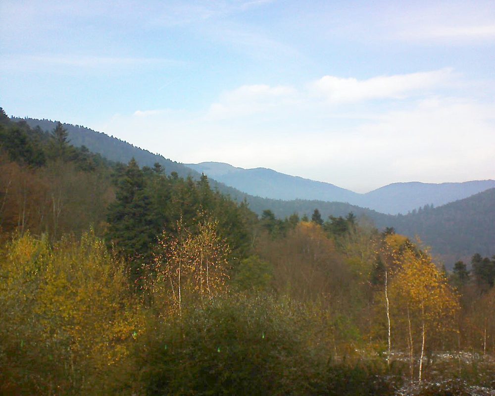 Le petit ballon vu depuis le Domaine Langmatt à Murbach le 21.11.2018 à 12:30 Le petit ballon (Alsace, Vosges) le 21.11.2018 à 12:30