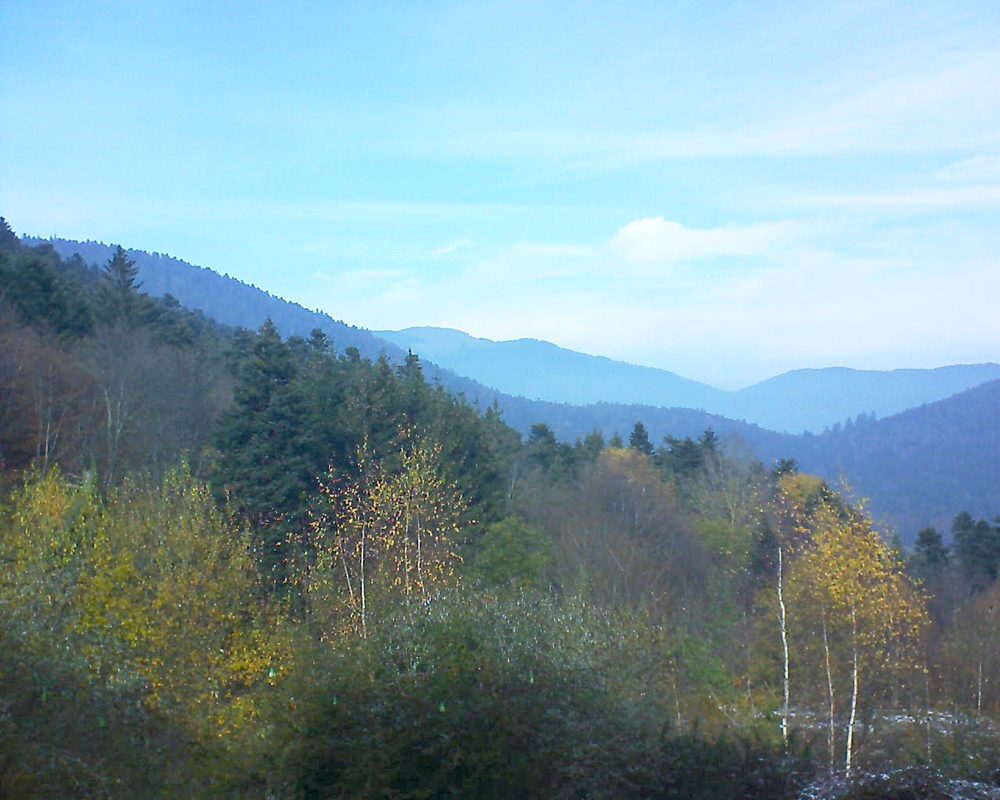 Le petit ballon vu depuis le Domaine Langmatt à Murbach le 21.11.2018 à 12:45 Le petit ballon (Alsace, Vosges) le 21.11.2018 à 12:45