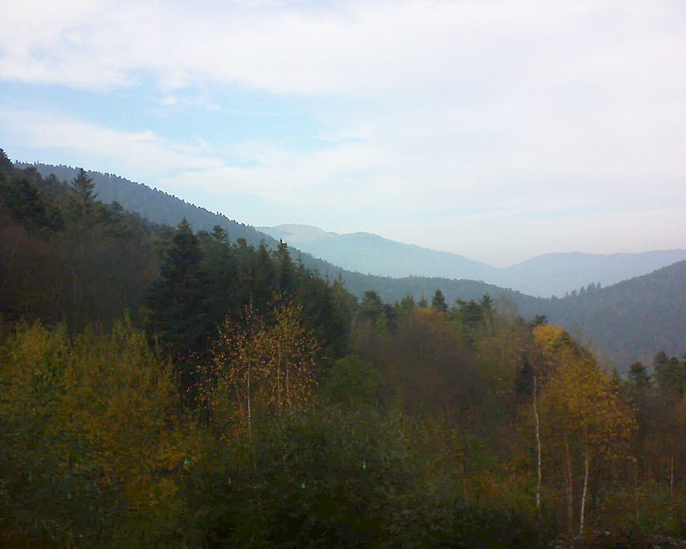 Le petit ballon vu depuis le Domaine Langmatt à Murbach le 21.11.2018 à 13:45 Le petit ballon (Alsace, Vosges) le 21.11.2018 à 13:45