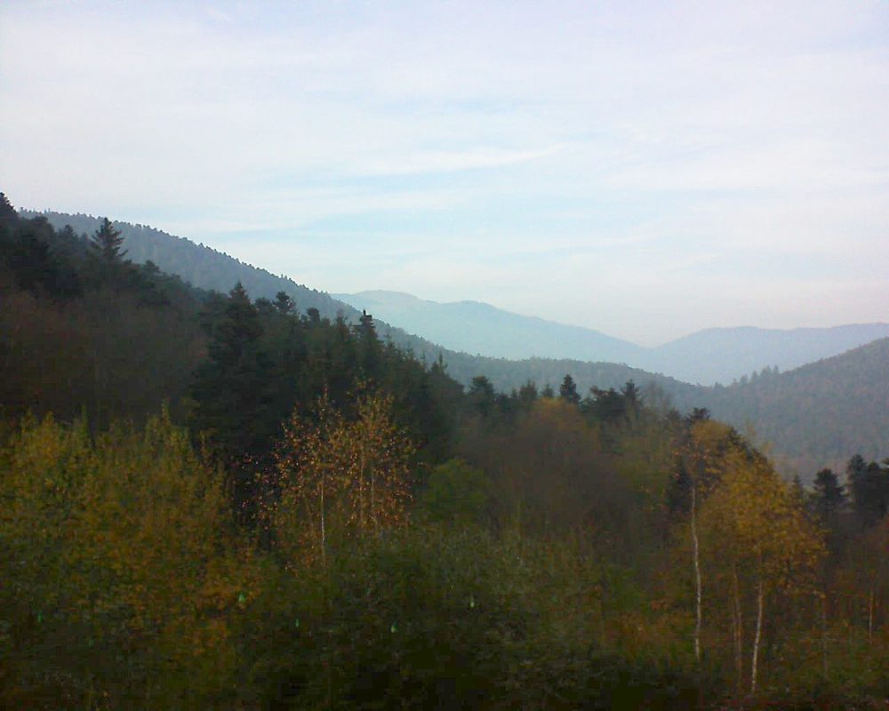 Le petit ballon vu depuis le Domaine Langmatt à Murbach le 21.11.2018 à 14:45 Le petit ballon (Alsace, Vosges) le 21.11.2018 à 14:45