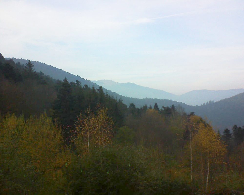 Le petit ballon vu depuis le Domaine Langmatt à Murbach le 21.11.2018 à 15:15 Le petit ballon (Alsace, Vosges) le 21.11.2018 à 15:15