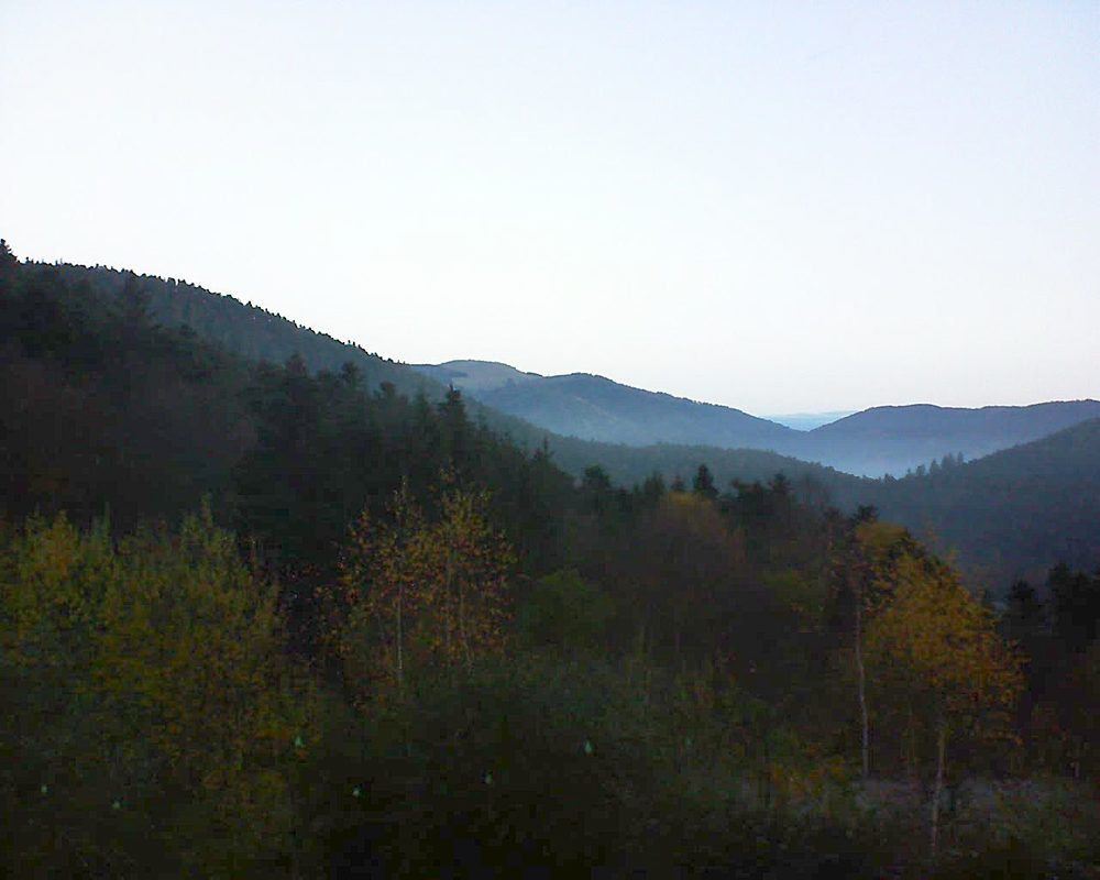 Le petit ballon vu depuis le Domaine Langmatt à Murbach le 22.11.2018 à 07:45 Le petit ballon (Alsace, Vosges) le 22.11.2018 à 07:45