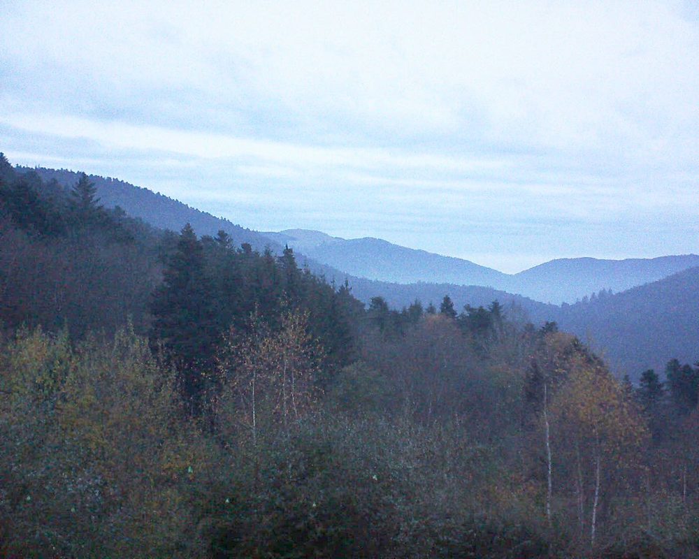 Le petit ballon vu depuis le Domaine Langmatt à Murbach le 23.11.2018 à 16:45 Le petit ballon (Alsace, Vosges) le 23.11.2018 à 16:45