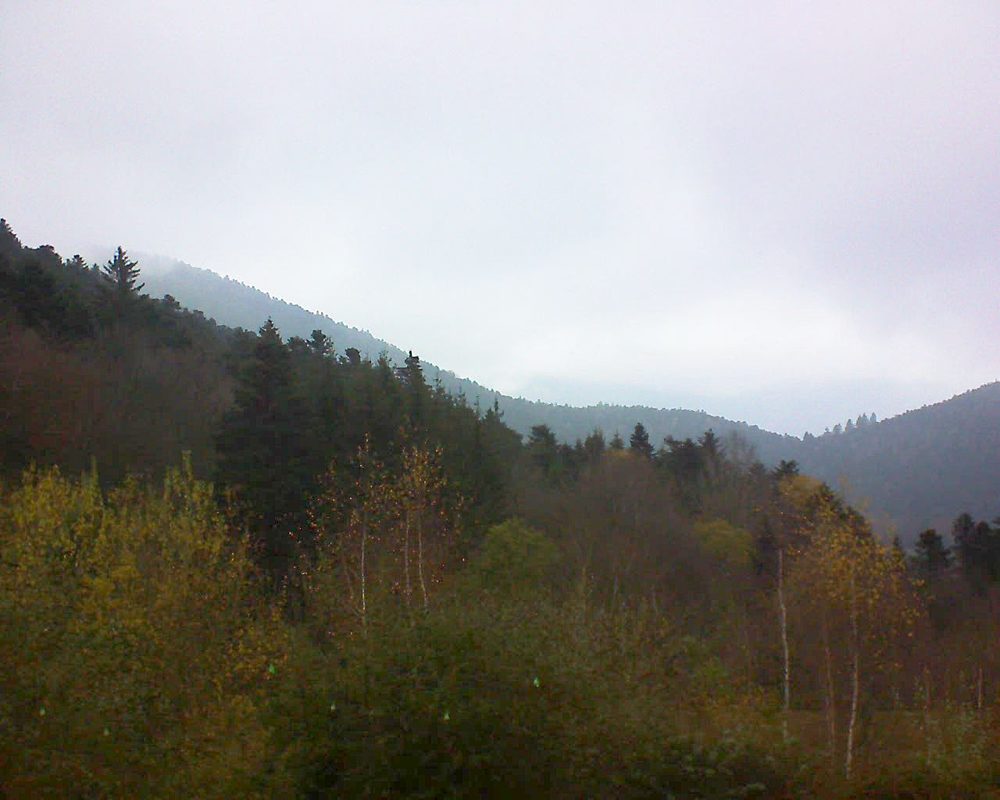 Le petit ballon vu depuis le Domaine Langmatt à Murbach le 26.11.2018 à 15:45 Le petit ballon (Alsace, Vosges) le 26.11.2018 à 15:45